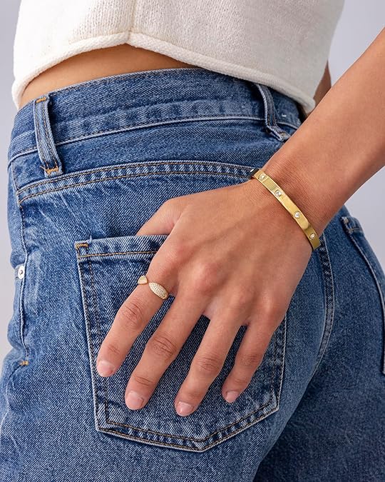 Luxury Diamond Bangle | Gold