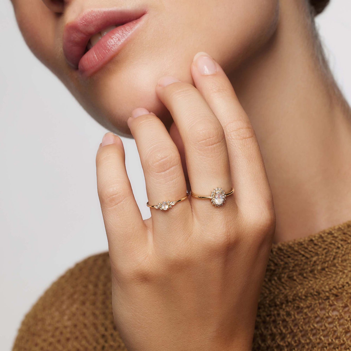 Muse Moonstone Ring | Gold