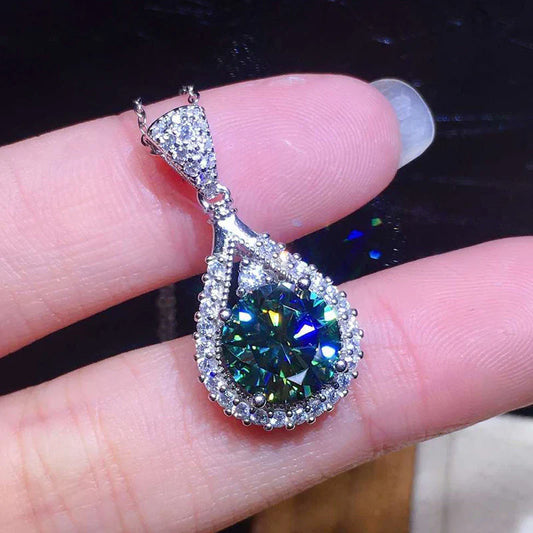 Elegant Emerald Necklace