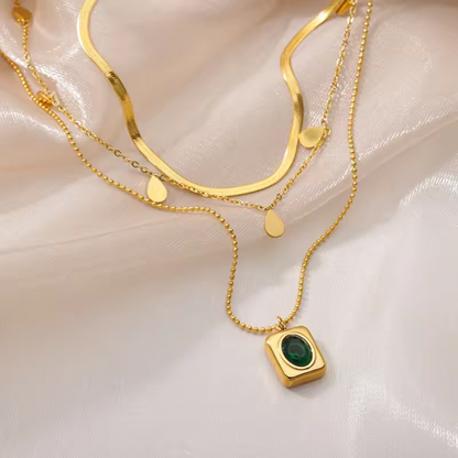 Serenna Gold & Emerald Necklace Set