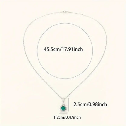 Elegant Emerald Necklace